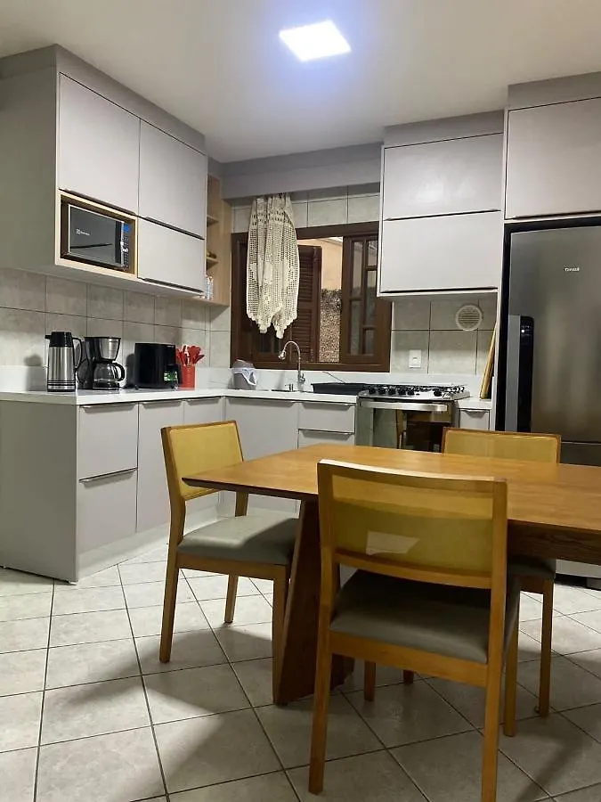 Casa em Bombinhas Próximo a Praia