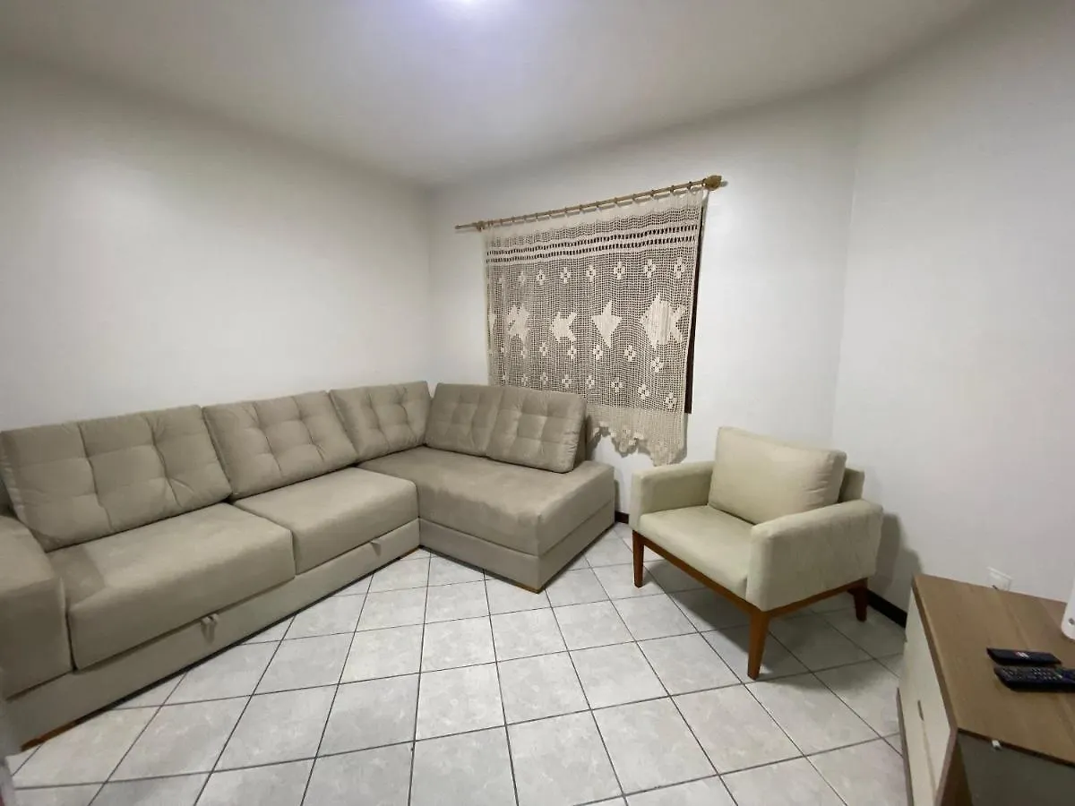 Casa em Bombinhas Próximo a Praia Brasil